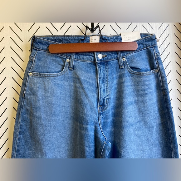 A•NEW•DAY Wide Legged Flared Denim Jeans,Size 8 NWT Modern meets Retro 70s Vibes - Picture 5 of 6